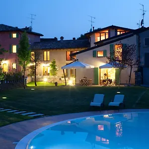 La Casa Del Nonno Aparthotel Monzambano